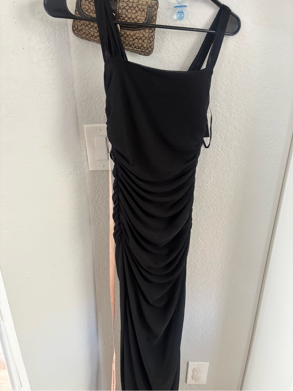 Black Lulus - Picture 3 of 4